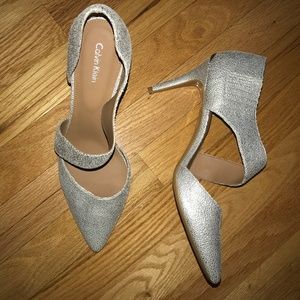 Calvin Klein Gella Vesper Grey Stingray Pump SZ 10